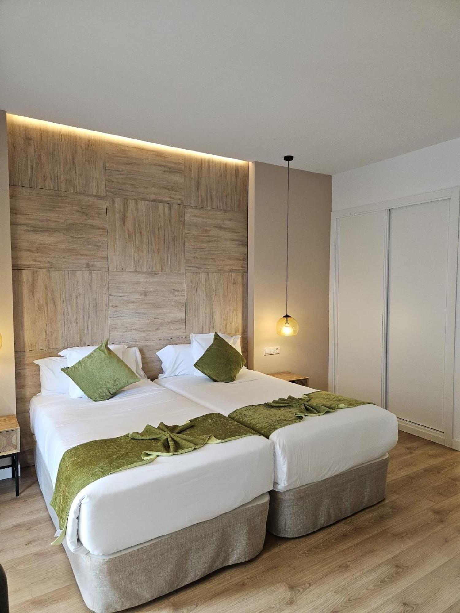 Dauria Suites Ha Soria Exterior photo